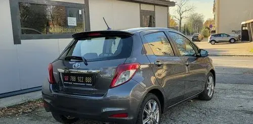 TOYOTA Yaris 