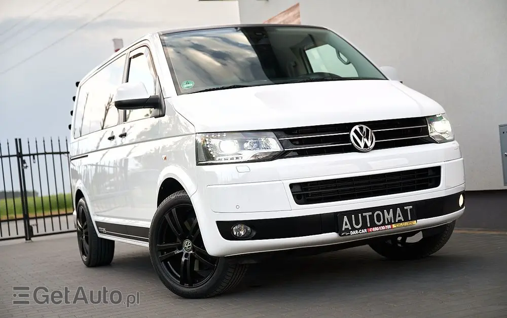 VOLKSWAGEN Multivan 