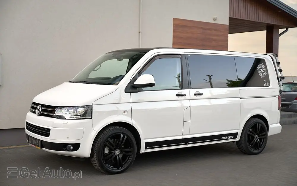 VOLKSWAGEN Multivan 