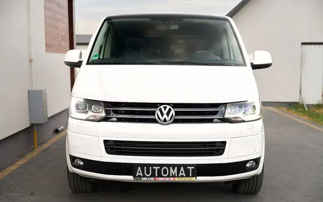 VOLKSWAGEN Multivan 