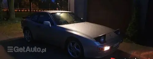 PORSCHE 944 