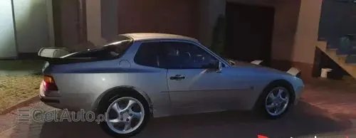 PORSCHE 944 