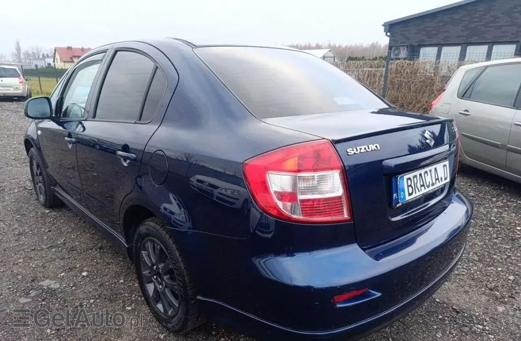 SUZUKI SX4 