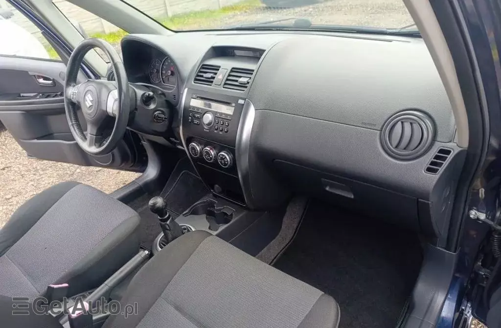 SUZUKI SX4 