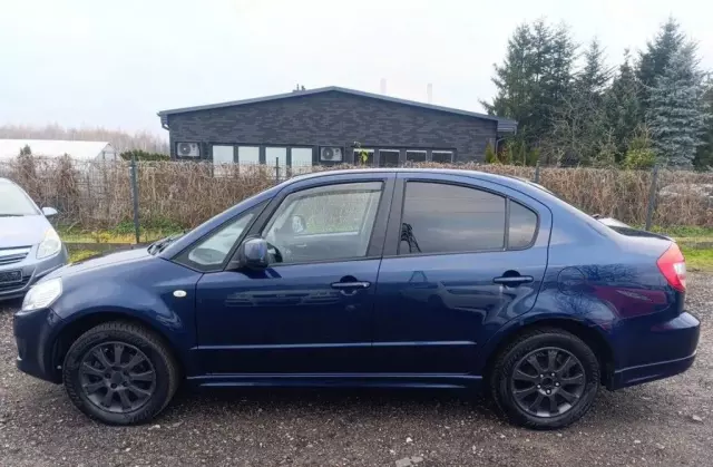 SUZUKI SX4 