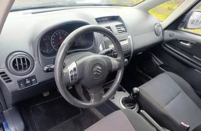SUZUKI SX4 