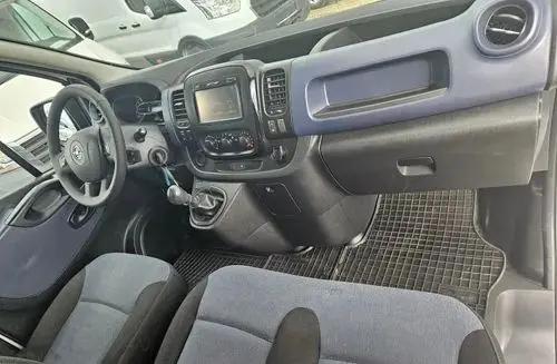 OPEL Vivaro 