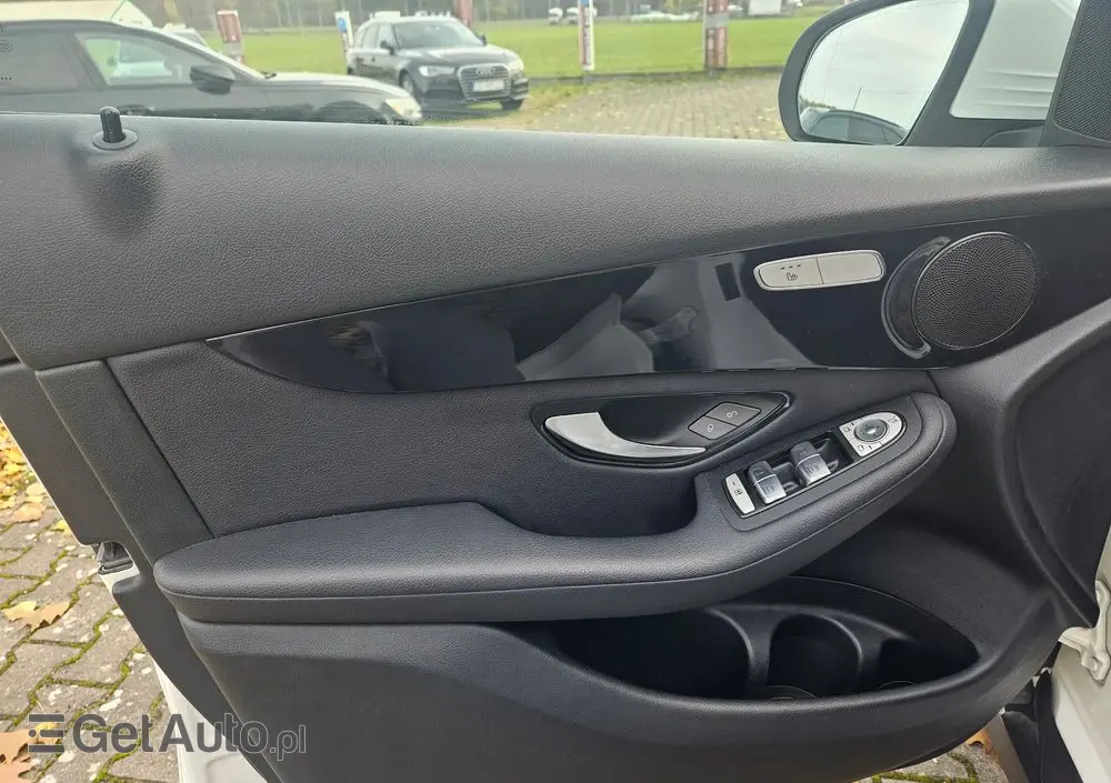 MERCEDES-BENZ GLC 220 d 4Matic 9G-TRONIC