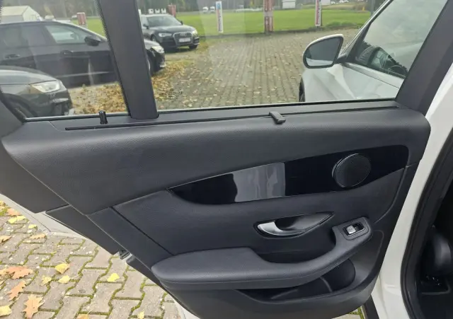 MERCEDES-BENZ GLC 220 d 4Matic 9G-TRONIC