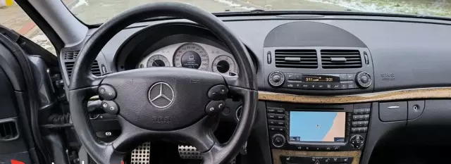 MERCEDES-BENZ Klasa E 