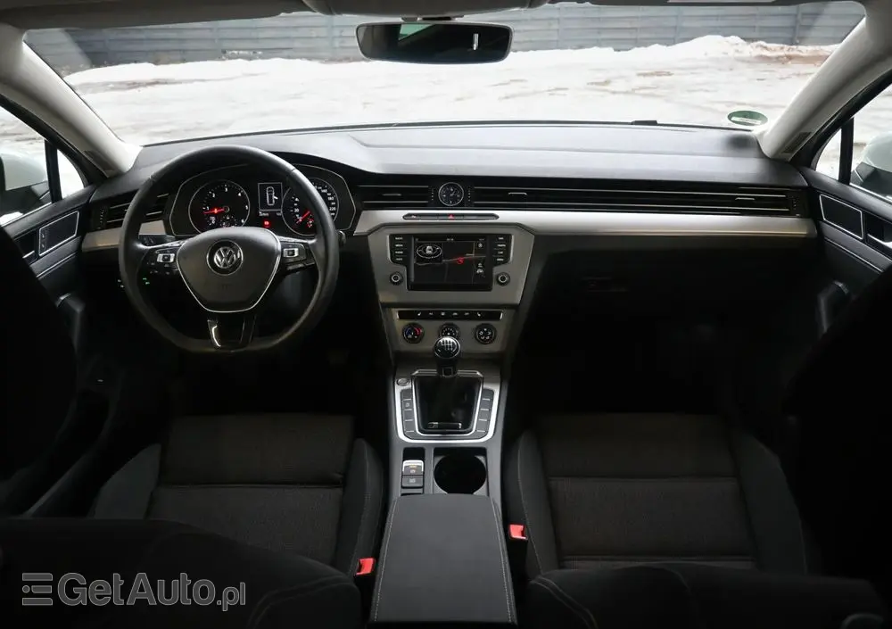 VOLKSWAGEN Passat 1.6 TDI (BlueMotion Technology) Comfortline