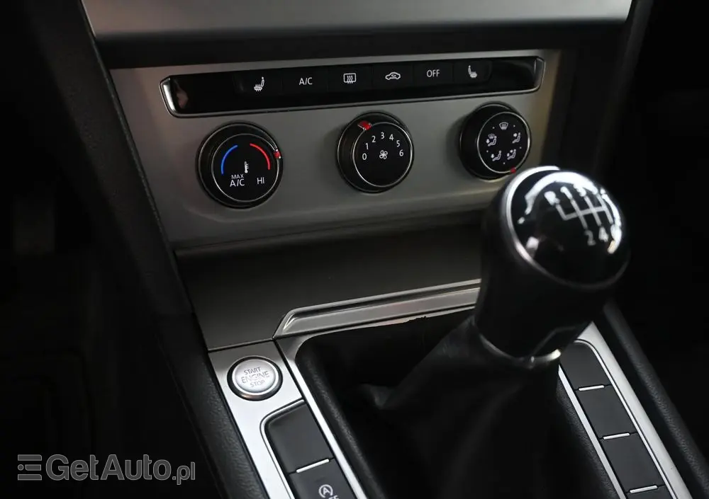 VOLKSWAGEN Passat 1.6 TDI (BlueMotion Technology) Comfortline