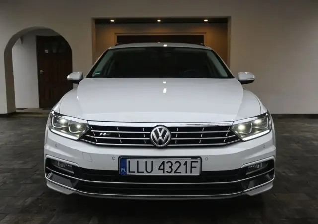VOLKSWAGEN Passat 1.6 TDI (BlueMotion Technology) Comfortline
