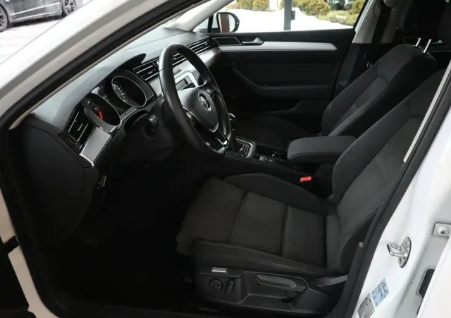 VOLKSWAGEN Passat 1.6 TDI (BlueMotion Technology) Comfortline