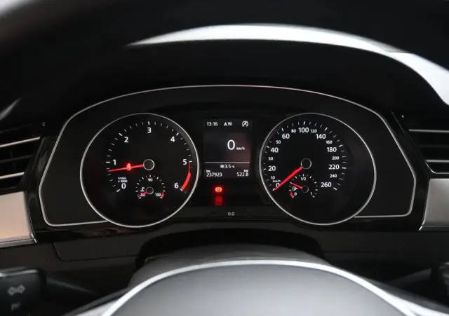 VOLKSWAGEN Passat 1.6 TDI (BlueMotion Technology) Comfortline