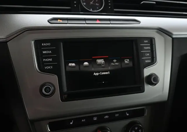 VOLKSWAGEN Passat 1.6 TDI (BlueMotion Technology) Comfortline