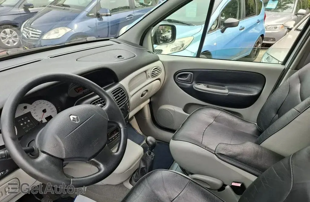 RENAULT Scenic 