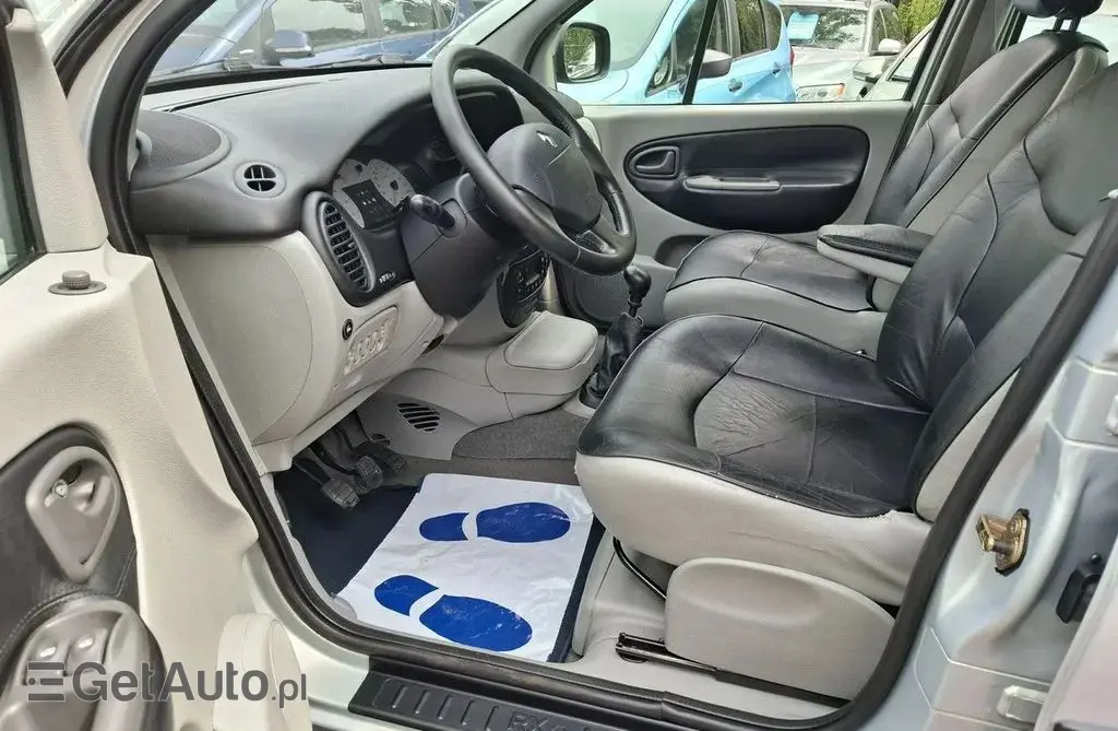 RENAULT Scenic 