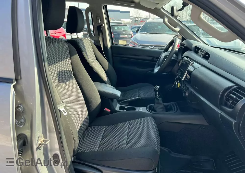 TOYOTA Hilux 2.4 D-4D Double Cab DLX 4x4