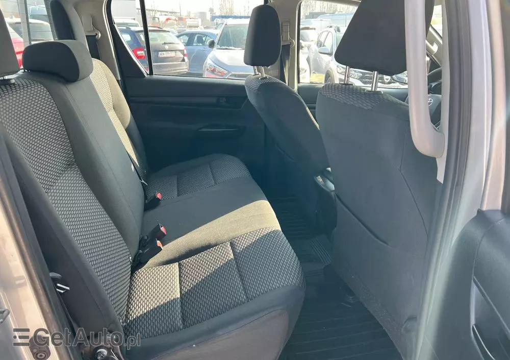 TOYOTA Hilux 2.4 D-4D Double Cab DLX 4x4
