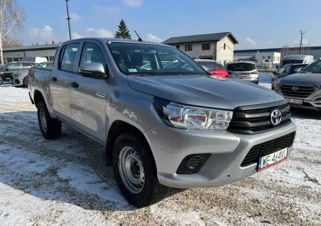 TOYOTA Hilux 2.4 D-4D Double Cab DLX 4x4