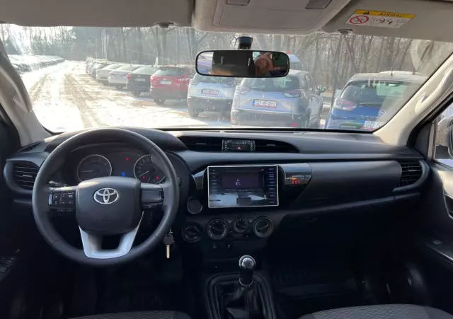 TOYOTA Hilux 2.4 D-4D Double Cab DLX 4x4