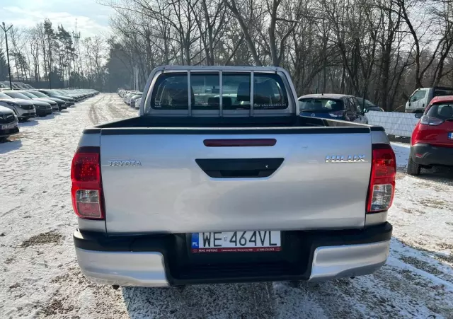TOYOTA Hilux 2.4 D-4D Double Cab DLX 4x4