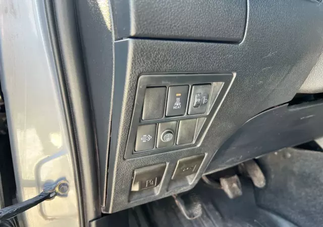 TOYOTA Hilux 2.4 D-4D Double Cab DLX 4x4