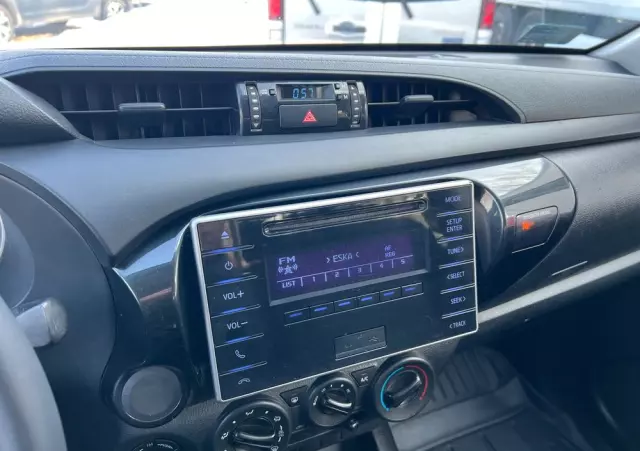 TOYOTA Hilux 2.4 D-4D Double Cab DLX 4x4