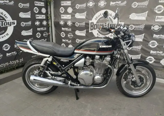 KAWASAKI ZR 
