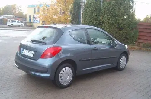 PEUGEOT 207 