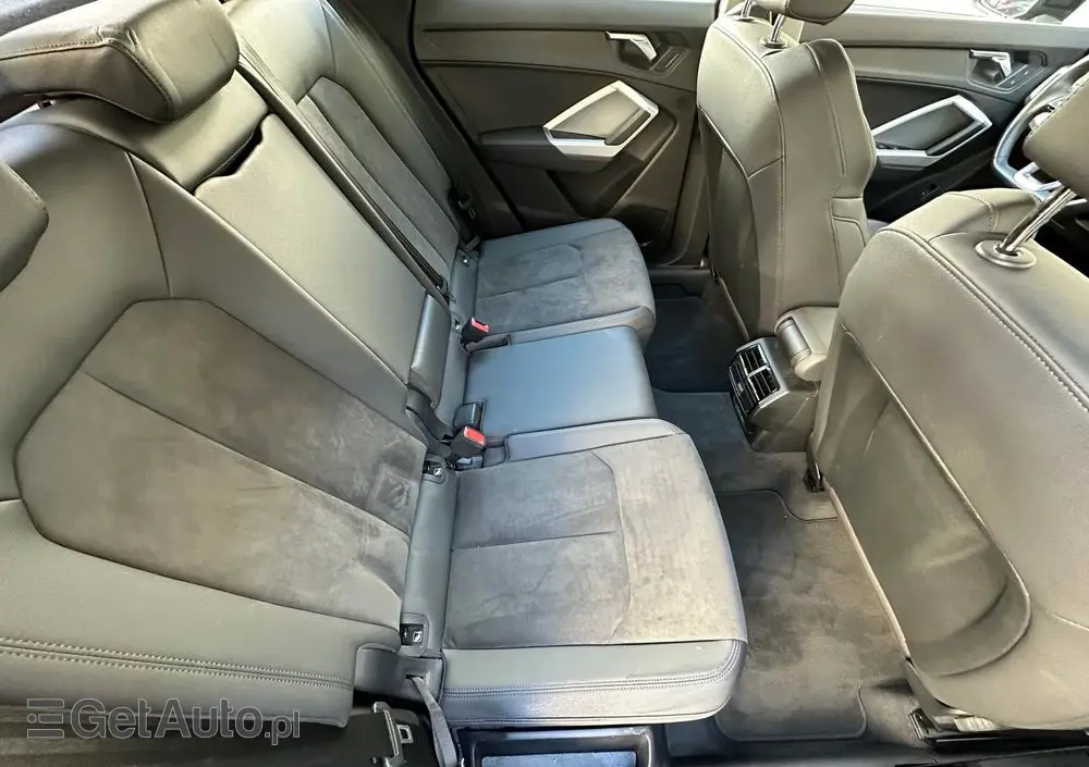 AUDI Q3 35 TFSI S line S tronic