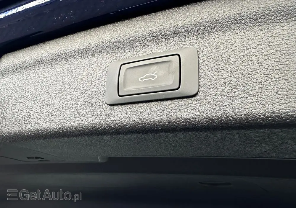 AUDI Q3 35 TFSI S line S tronic