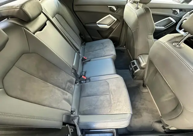 AUDI Q3 35 TFSI S line S tronic