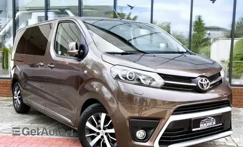TOYOTA Proace 