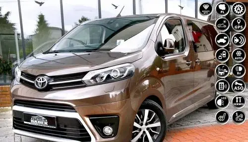 TOYOTA Proace 