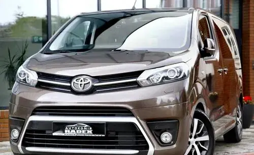 TOYOTA Proace 