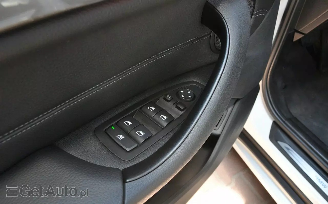 BMW X1 SDrive18i GPF xLine