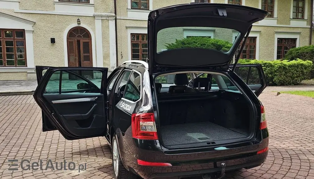 SKODA Octavia 2.0 TDI Style DSG