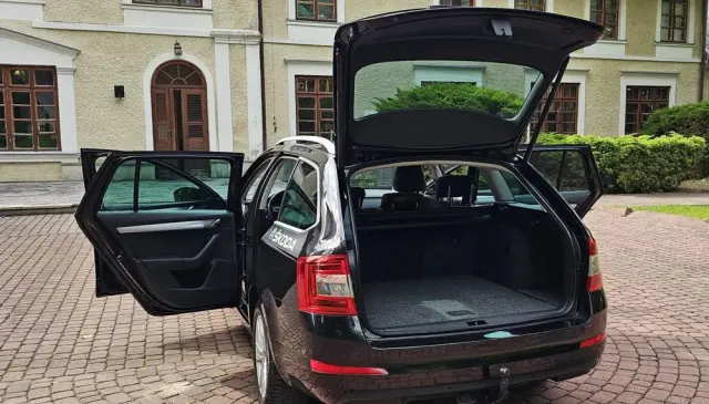 SKODA Octavia 2.0 TDI Style DSG