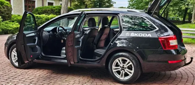 SKODA Octavia 2.0 TDI Style DSG