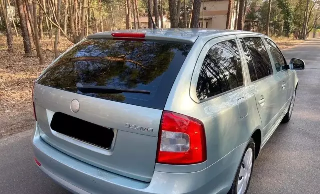 SKODA Octavia 
