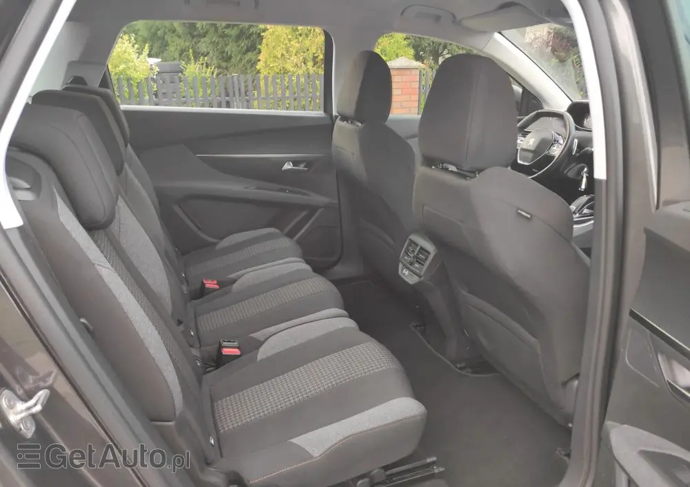 PEUGEOT 5008 1.2 PureTech Active S&S EAT8