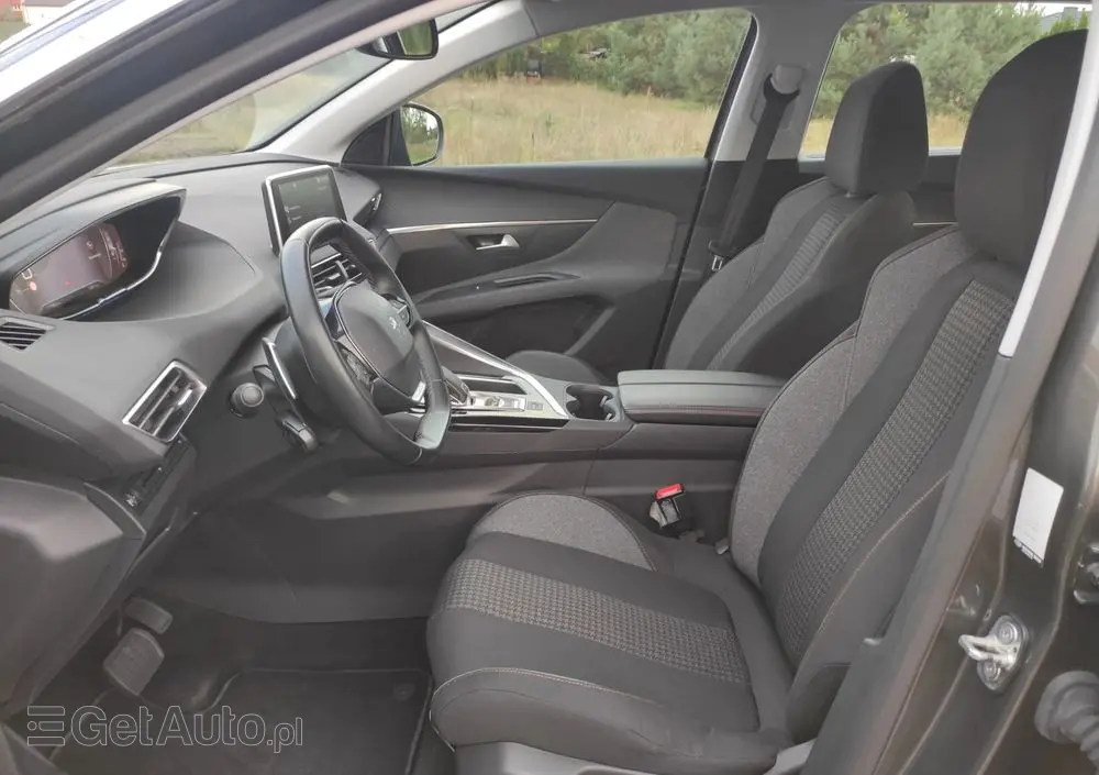 PEUGEOT 5008 1.2 PureTech Active S&S EAT8