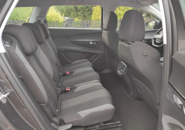 PEUGEOT 5008 1.2 PureTech Active S&S EAT8