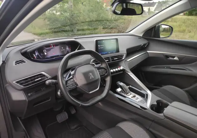PEUGEOT 5008 1.2 PureTech Active S&S EAT8