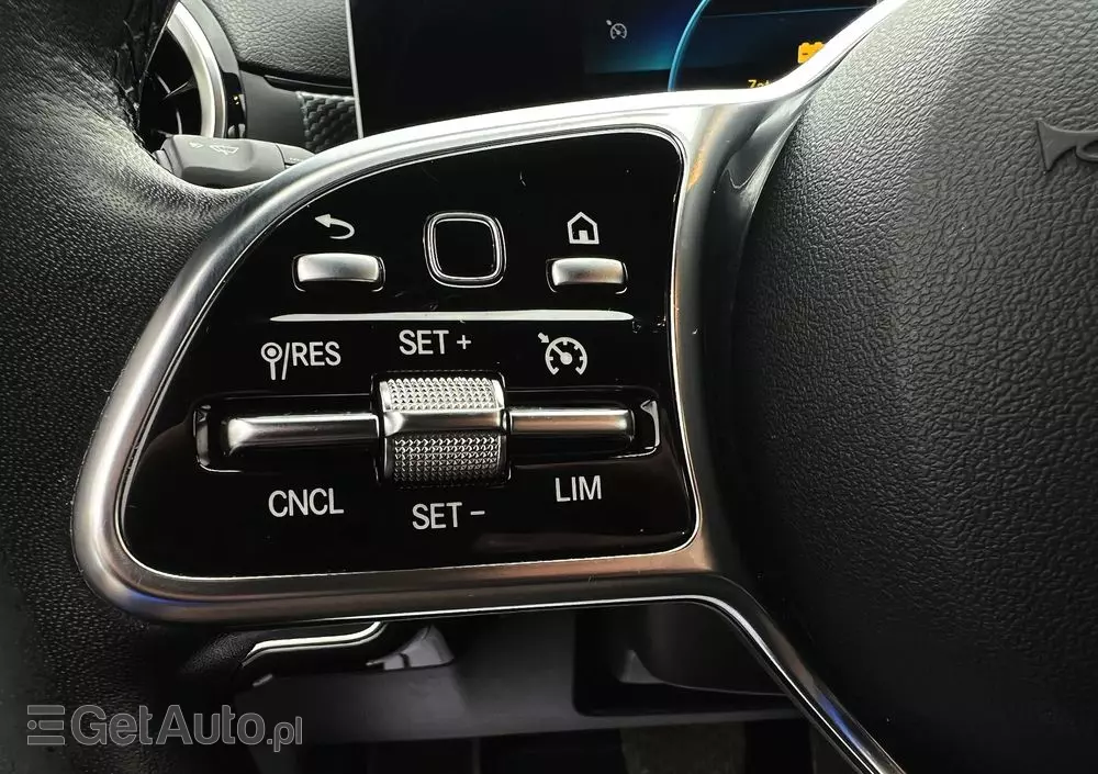 MERCEDES-BENZ Klasa A 200 d 8G-DCT Style