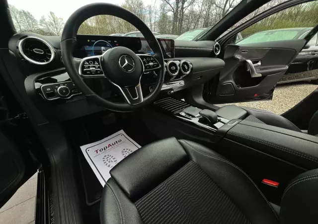 MERCEDES-BENZ Klasa A 200 d 8G-DCT Style