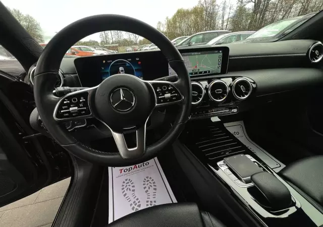 MERCEDES-BENZ Klasa A 200 d 8G-DCT Style