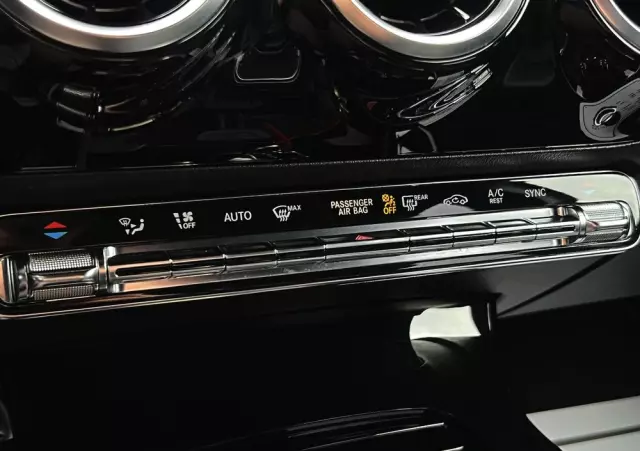 MERCEDES-BENZ Klasa A 200 d 8G-DCT Style